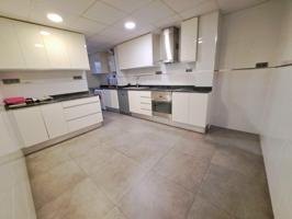 Piso en venta en Alzira, Zona Doctor Ferran photo 0