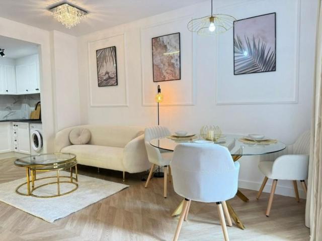 Apartamento en venta en Torrevieja photo 0