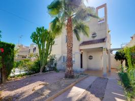 Bungalow en venta en Torrevieja, El Chaparral photo 0