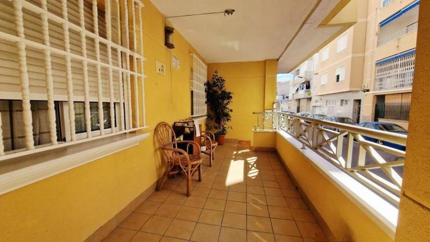 Piso en venta en Torrevieja, Playa del Cura photo 0
