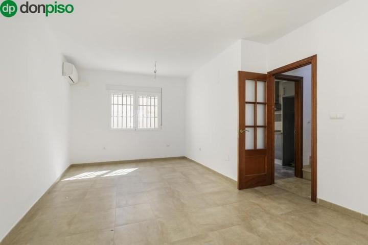 Adosada en venta en Güevéjar, GÜEVÉJAR photo 0