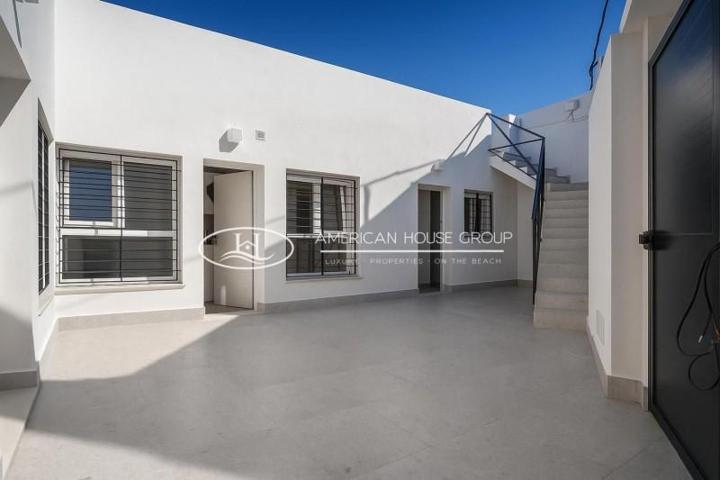 Chalet en venta en Chiclana de la Frontera, Nucleo urbano photo 0