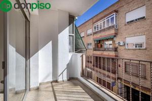 Piso en venta en Granada, Barrio san francisco photo 0