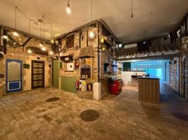 Local comercial en venta en Denia photo 0