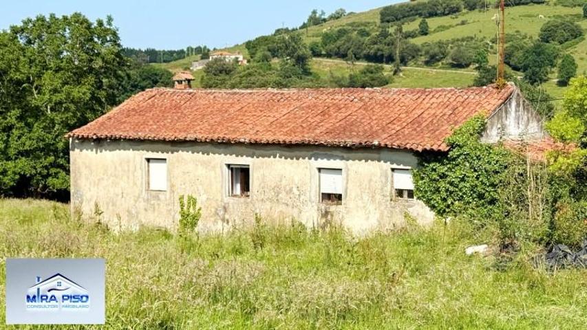 Casas de pueblo en venta en Solórzano, Solorzano photo 0