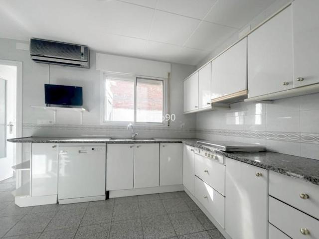 Casa en venta en Puigverd de Lleida, Cataluna photo 0