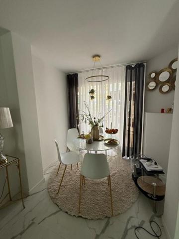 Apartamento en venta en Torrevieja photo 0