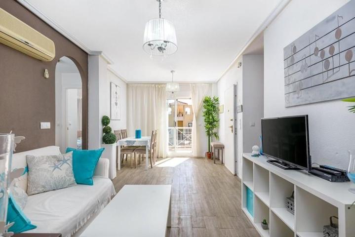 Bungalow en venta en Torrevieja, Aguas Nuevas photo 0