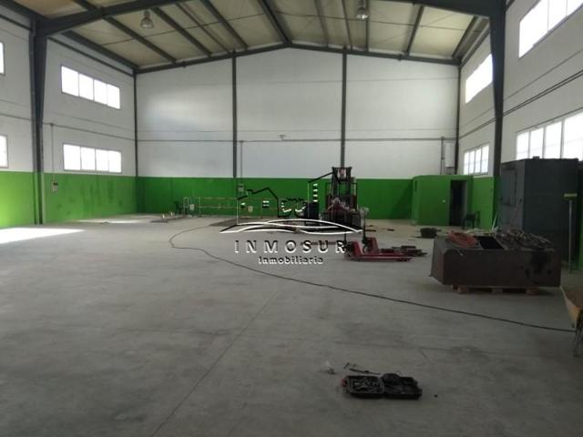 Nave industrial en venta en Lucena, Lucena photo 0