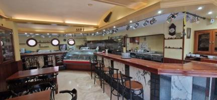 Local comercial en venta en Palamós, Palamos photo 0