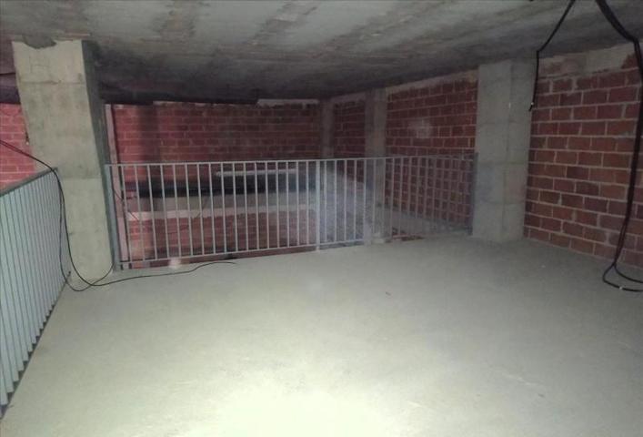 Local comercial en venta en Valencia, Mestalla photo 0