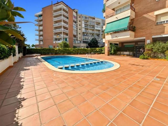 Piso en venta en Pineda de Mar, Poblenou photo 0