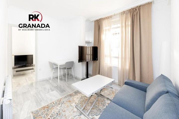 Piso en venta en Granada, Centro photo 0