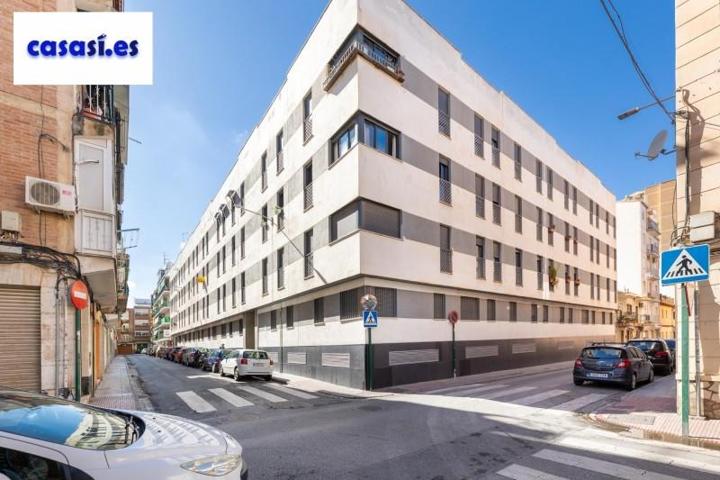 Piso en venta en Granada, Zaidin photo 0