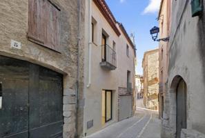 Casas de pueblo en venta en Peralada, Centro photo 0