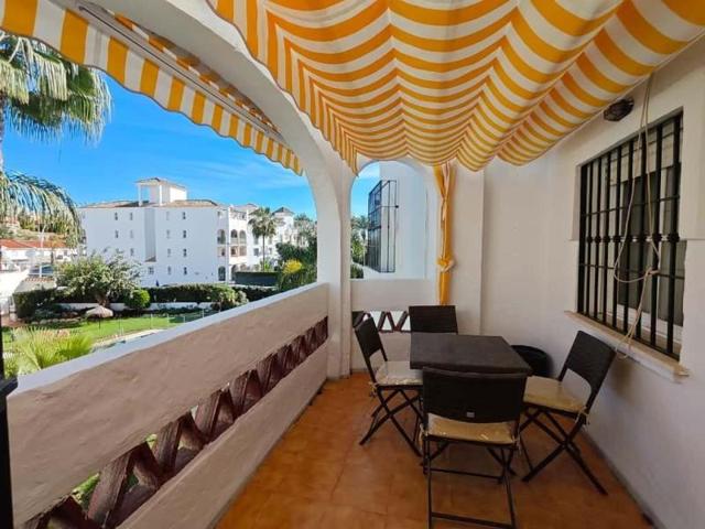 Apartamento en venta en Benalmádena, Benalmádena Costa photo 0