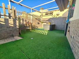 Duplex en venta en Málaga, Puerto de la Torre photo 0