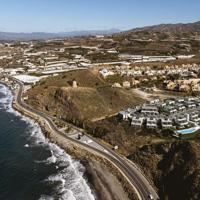 Casa en venta en Torrox, Playa photo 0