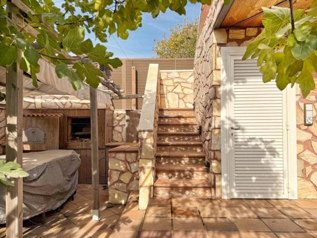 Bungalow en venta en Parla, Las Américas photo 0