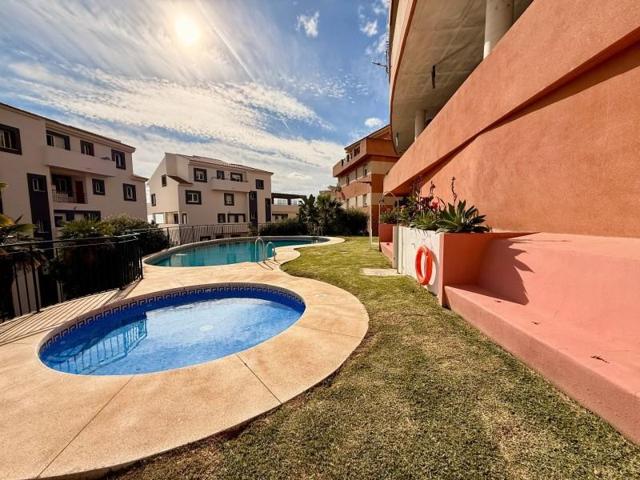 Piso en venta en Benalmádena Costa, Torrequebrada photo 0