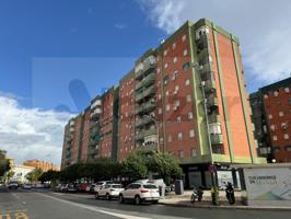 Piso en venta en Sevilla photo 0