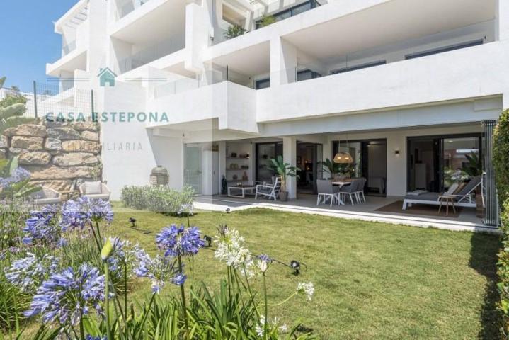 Piso en venta en Estepona, Estepona Golf photo 0