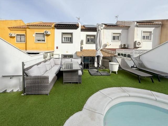 Casa en venta en Málaga, Málaga photo 0
