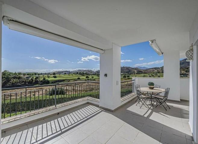 Apartamento en venta en Benahavís, Los Arqueros photo 0