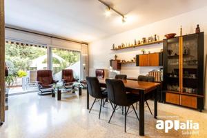 Casa en venta en Sabadell, Creu alta photo 0