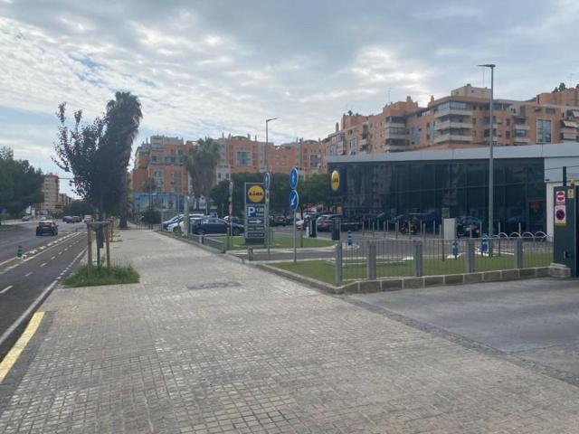 Local comercial en venta en Valencia, Nou Benicalap - Nuevo Benicalap photo 0