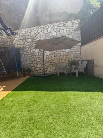 Adosada en venta en Barcelona, Ciutat Meridiana photo 0