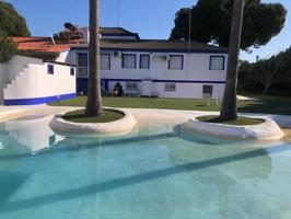 Bungalow en venta en Dos Hermanas, Zona Avenida de Europa photo 0