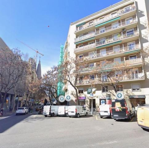 Piso en venta en Barcelona, Carrer de Provença, 08025 photo 0