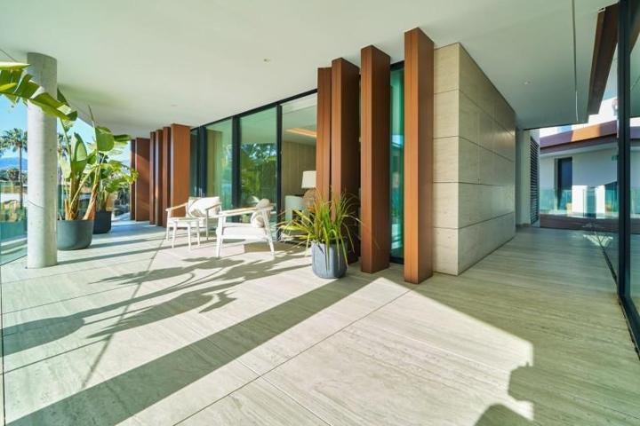 Apartamento en venta en Estepona, The Sapphire, Urbanización Playa de Gua…, 29680 photo 0