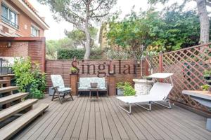 Adosada en venta en Gavà, Gavà Mar photo 0