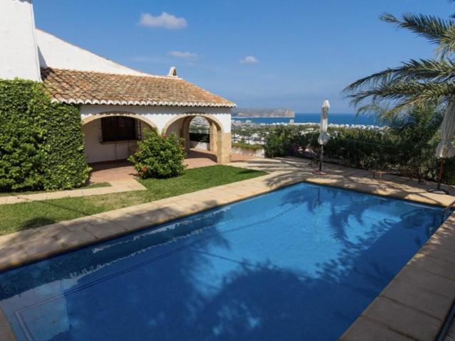 Chalet en venta en Jávea-Xàbia photo 0