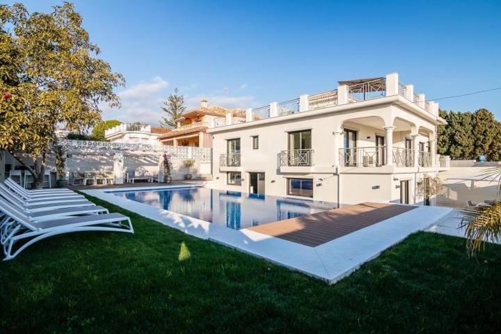 Chalet en venta en Marbella, Marbella photo 0