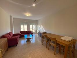 Piso en alquiler en Manzanares, Paseo del Rio photo 0