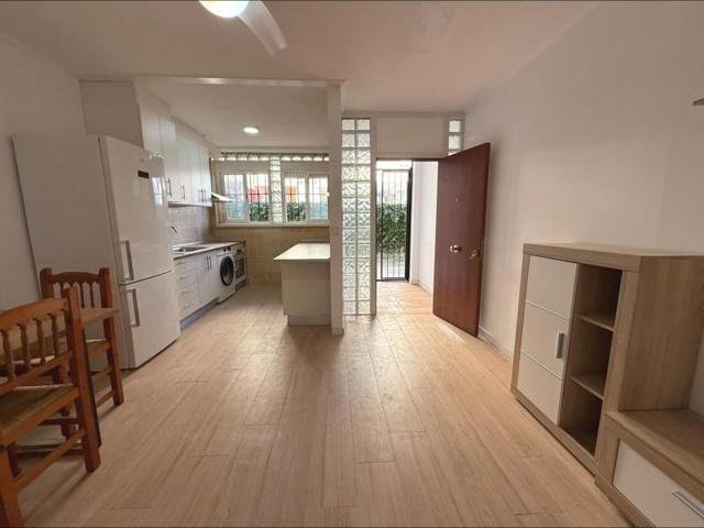 Local comercial en alquiler en Alicante, Babel photo 0