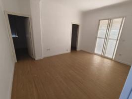 Piso en alquiler en Granada, La Chana photo 0