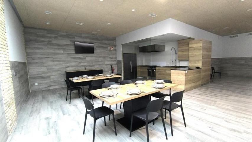 Local comercial en alquiler en Pamplona, Rochapea photo 0