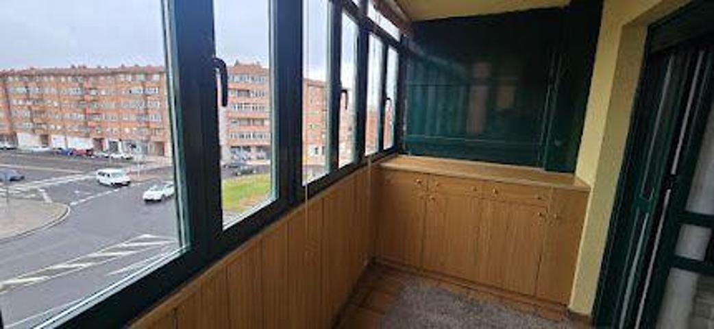 Piso en alquiler en Ávila, Nueva Universidad photo 0