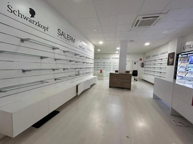 Local comercial en alquiler en Colmenar Viejo, San Agustín del Guadalix photo 0