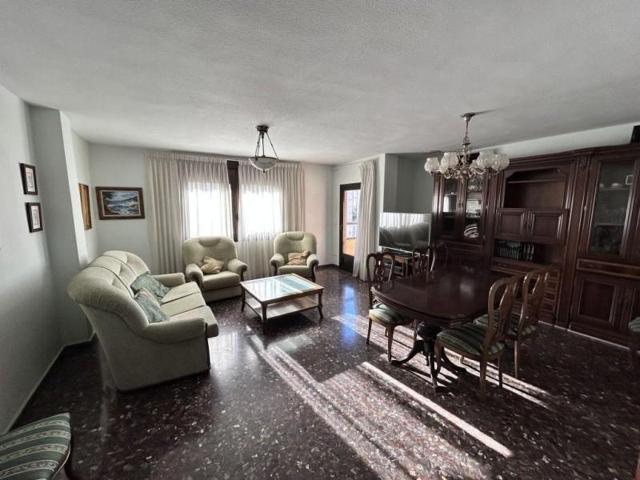 Piso en alquiler en Valencia, Campanar photo 0