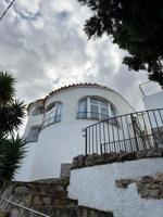 Chalet en alquiler en Denia photo 0