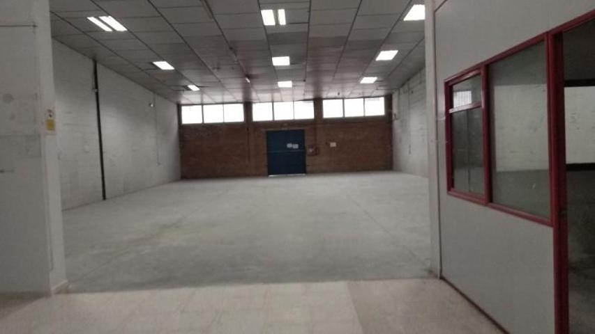 Nave industrial en alquiler en Sevilla, Polig. Industriales - Calonge photo 0