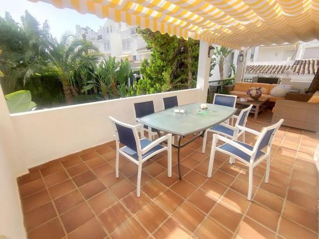 Apartamento en alquiler en Marbella, Nagueles photo 0