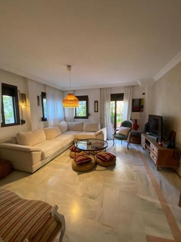 Atico Duplex en alquiler en Marbella, Marbella photo 0