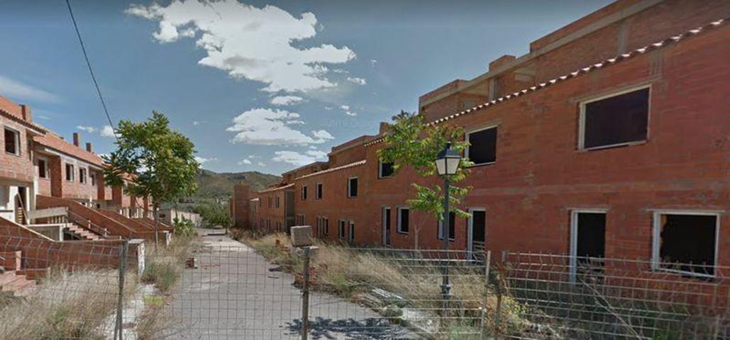 Edificio en venta en Figueroles, Comunidad valenciana photo 0