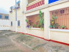 Piso en venta en Badajoz, Estacion F.F. - San Fernando photo 0